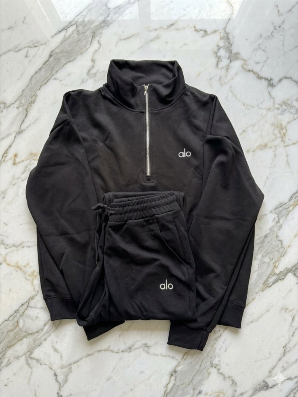 ALO Black Zipup Sweatshirt and Sweatpants set